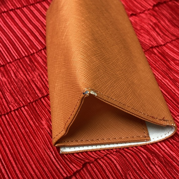 Tory Burch Women’s Prescription Sunglasses and Case - Picture 11 of 16